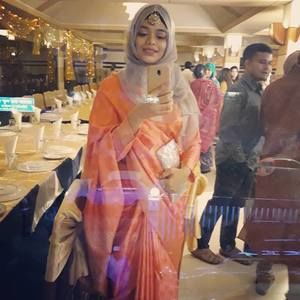 Meet your Posher, Qazi